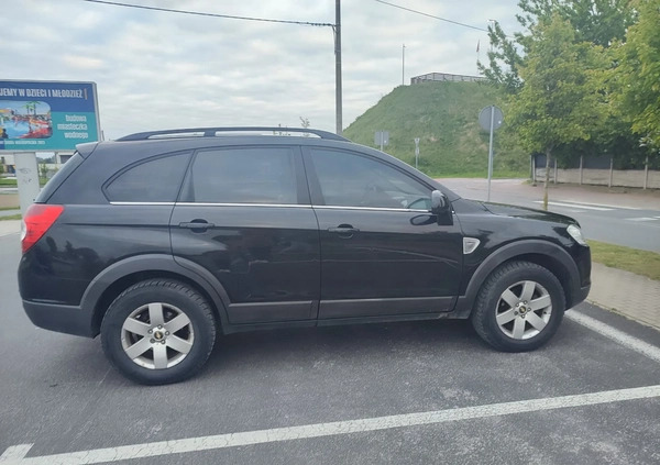 Chevrolet Captiva cena 27500 przebieg: 215843, rok produkcji 2010 z Krosno małe 232